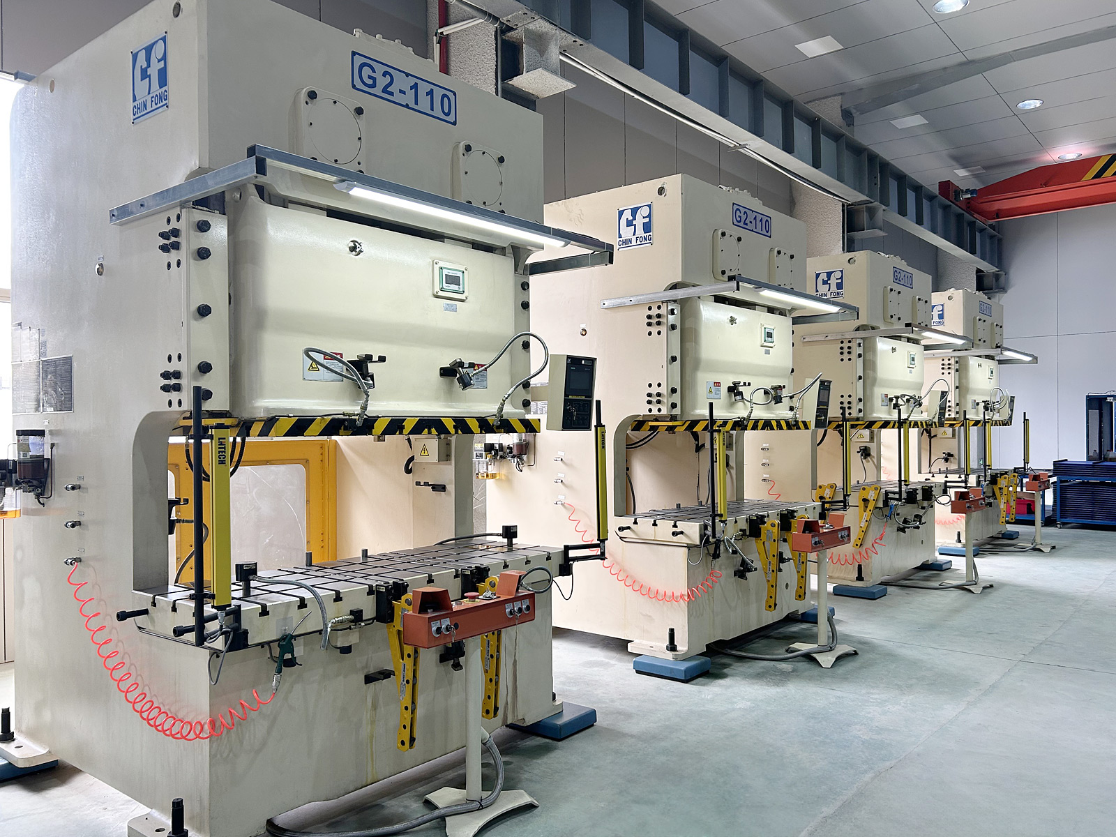 モール生産設備 Molding Equipment